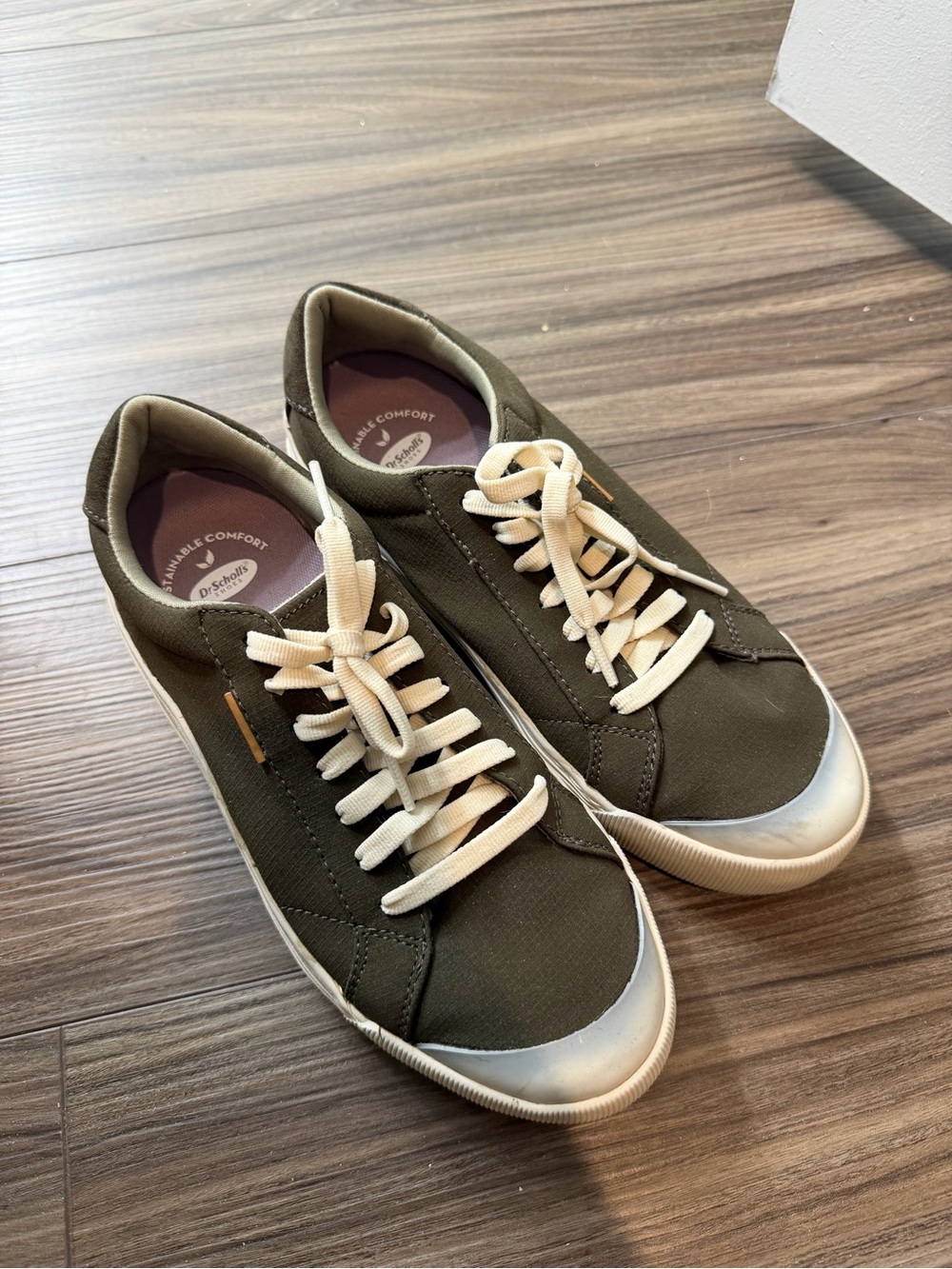 Dr. Scholl's Men's Olive Canvas Low-Top Sneakers with Cream Laces